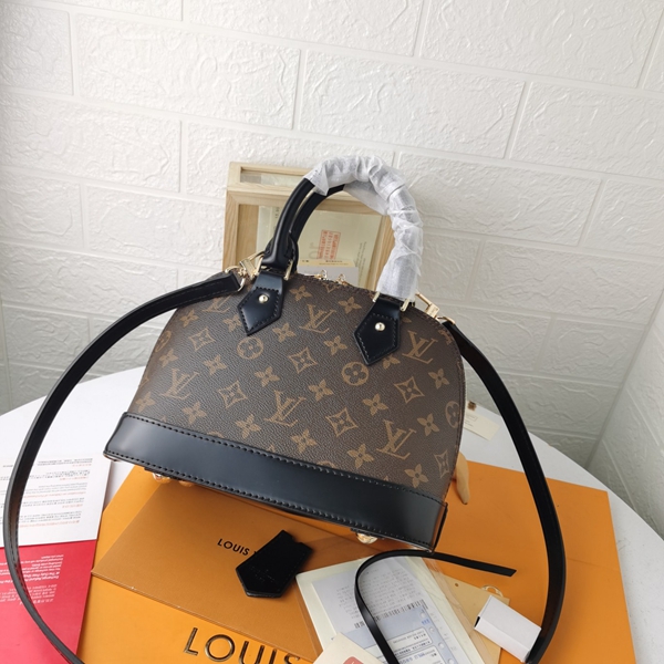 ルイヴィトンバッグ側面デザイン